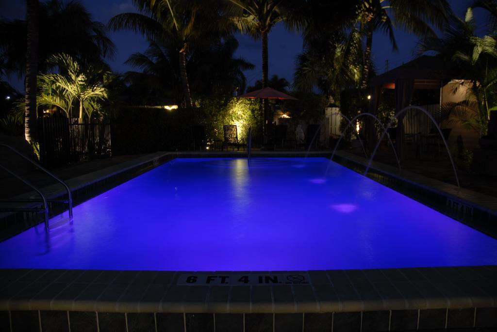 The Cabanas Guesthouse & Spa - Gay Resort Catering To Gay Men Oakland Park Ngoại thất bức ảnh