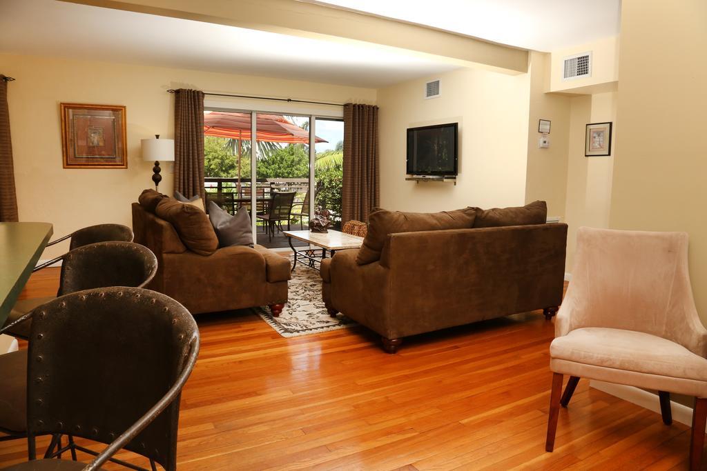 The Cabanas Guesthouse & Spa - Gay Resort Catering To Gay Men Oakland Park Ngoại thất bức ảnh